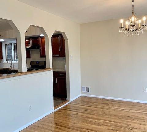4th image of 28 Purdue Ct Floor 2