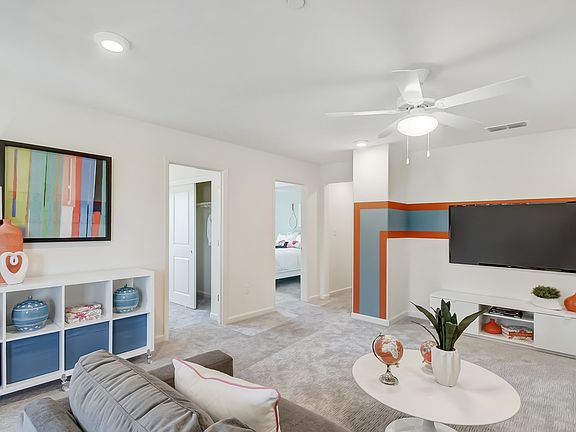 Versatile loft space