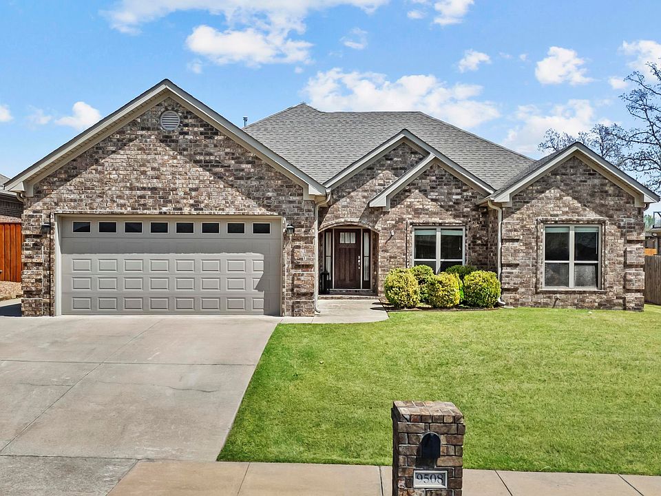 1st image of 9508 Oak Forest Ln