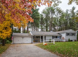 4 Farm Hills Ln, Hingham, MA 02043