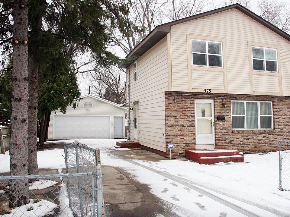1st image of 975 Flandrau St