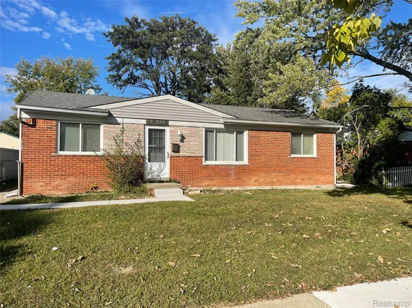 35030 Michelle Dr, Romulus, MI 48174