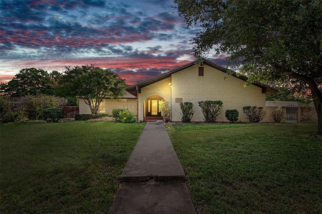 300 Oklahoma Ave, Hewitt, TX 76643 MLS 215872 Zillow