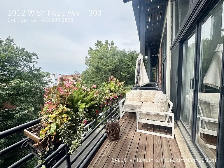 2012 W Saint Paul Ave #303 — Photo 13