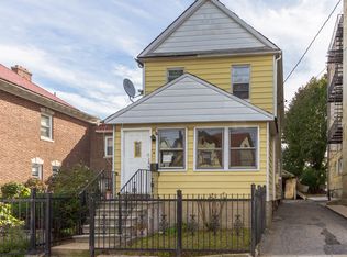 5 Oakley Pl, Mount Vernon, NY 10550