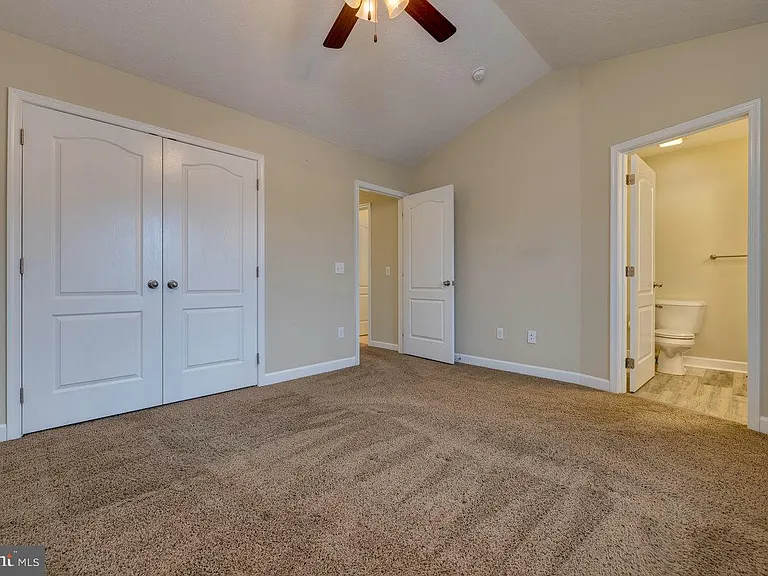 102 Cedar Point Ln — Photo 6