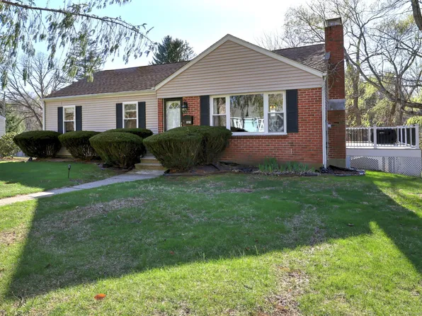 325 New London Turnpike, Norwich, CT 06360