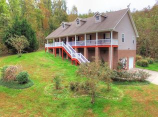 296 Whispering Pines Dr, Trenton, GA 30752