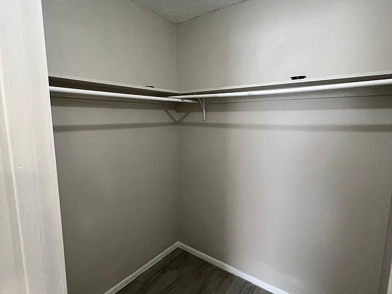 1512 Sophie Blvd — Photo 18