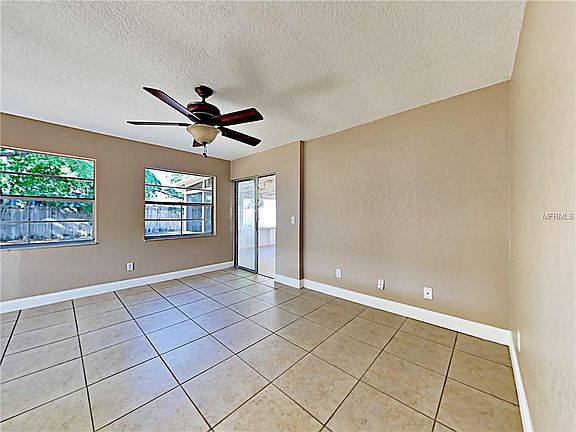 3rd image of 206 Sweetgum Ct