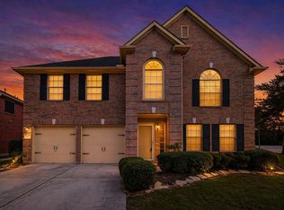 6002 Villa Hills Dr, Houston, TX 77066