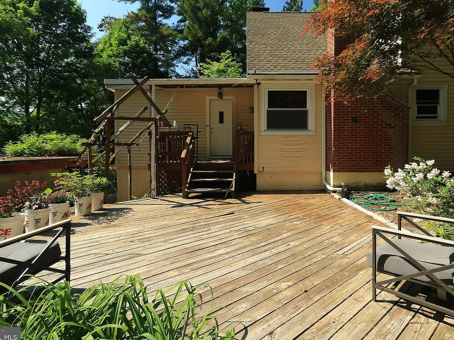 2 bed, 1000 sqft, $2,250 — Photo 3