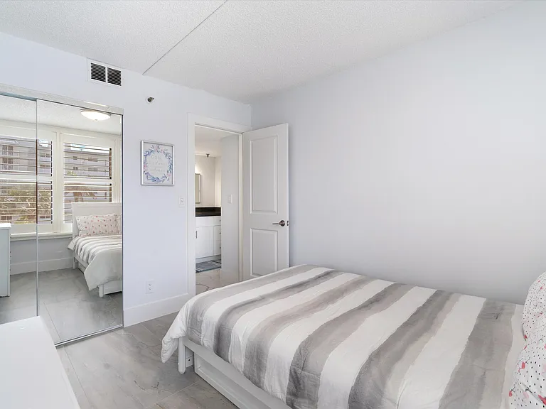 3115 S Ocean Blvd #302 — Photo 20