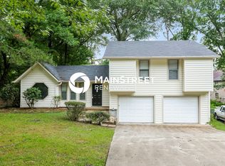 1828 Donna Ct, Lawrenceville, GA 30043