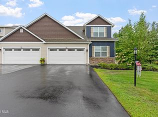 902 Anthony St, Troy, NY 12180