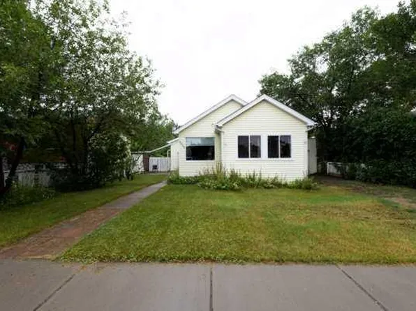 5304 E 56th St, Taber, AB T1G 1L8