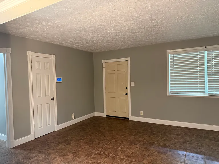 5044 Oakside Dr — Photo 10