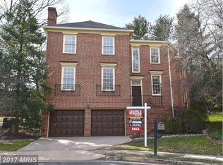 2350 N Lincoln St, Arlington, VA 22207