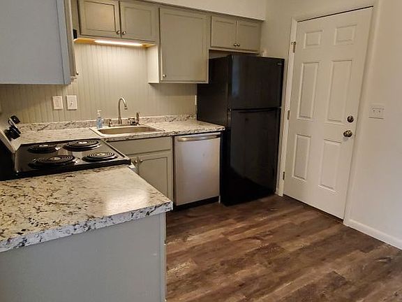 4th image of 2018 Cherokee Ln