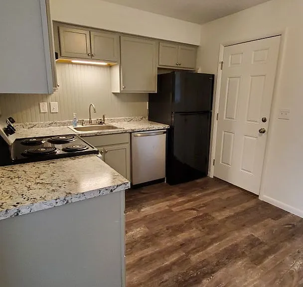 2018 Cherokee Ln — Photo 4