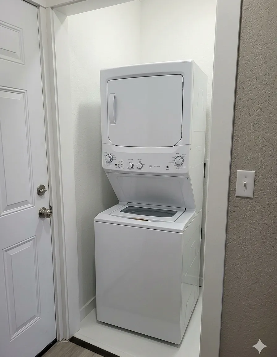 Studio, 300 sqft, $950 — Photo 3