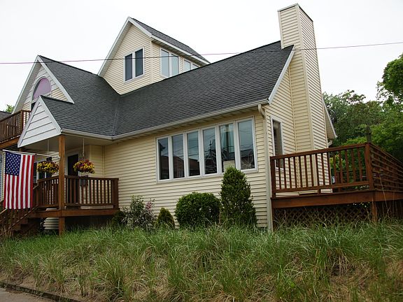 2nd image of 1107 Lions Park Dr