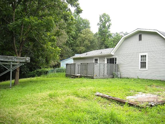 2nd image of 806 Cobblestone Ct