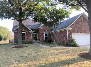 13403 Forest Springs Dr, Louisville, KY 40245