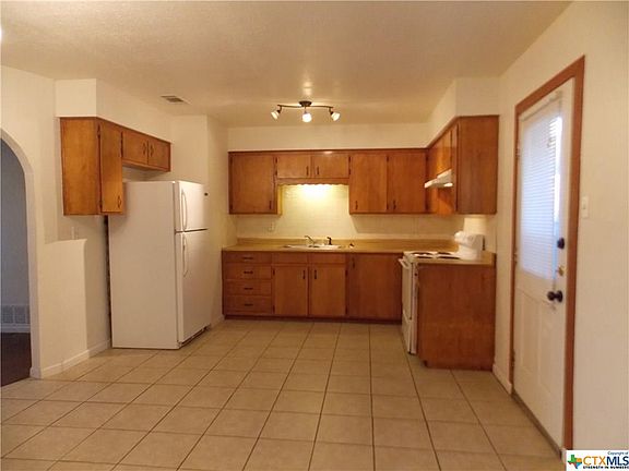 2nd image of 706 N 19th St