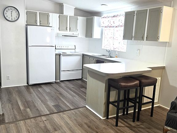 2nd image of 7247 Harbor View Dr #290