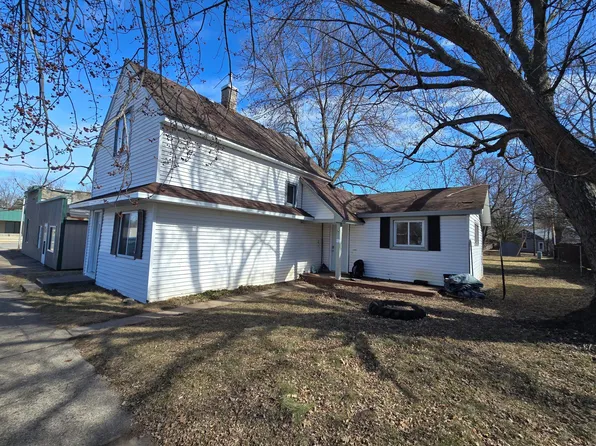 412 Wisconsin Ave, Centuria, WI 54824