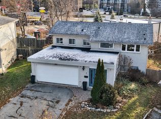 7 Varden Cres, Barrie, ON L4M 4N8