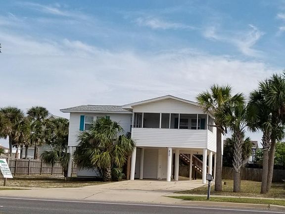3rd image of 810 Via Deluna Dr