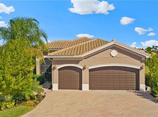 10151 Chesapeake Bay Dr, Fort Myers, FL 33913