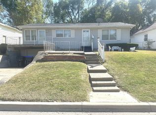 1304 W Wood St, Bloomington, IL 61701