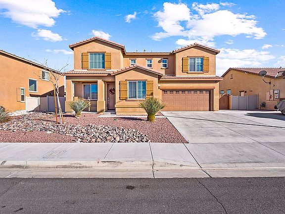 3rd image of 38272 Fuschia Ln