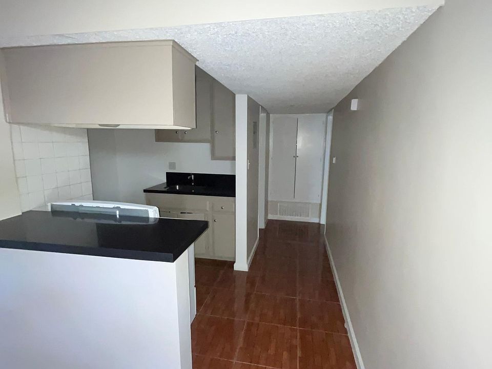 1st image of 17622 Lakewood Blvd