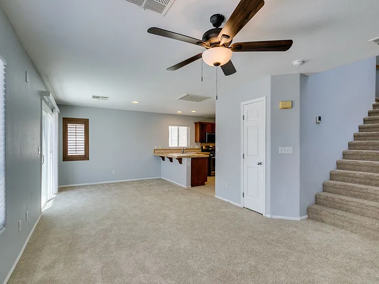 8433 Spencer Canyon St — Photo 15