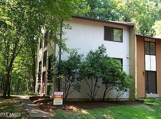 2404 Cloudcroft Sq, Reston, VA 20191