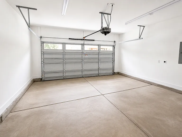 216 E Phifer St — Photo 23