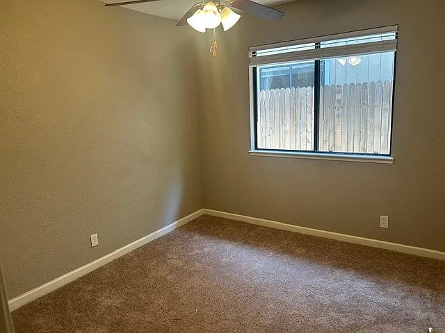 8601 Stratus Dr — Photo 10