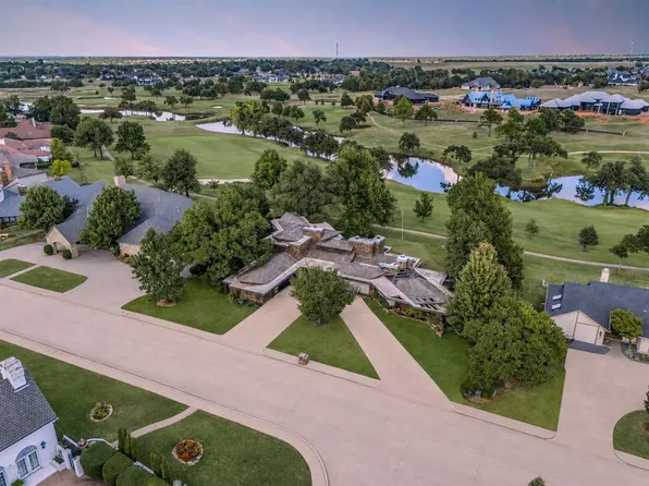 1205 Oak Tree Dr, Edmond, OK 73025