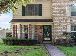 5805 Townhouse Ln, Beaumont, TX 77707