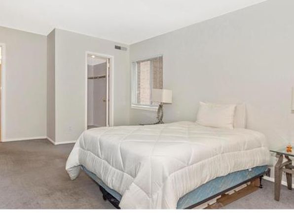19429 Brassie Pl APT 302