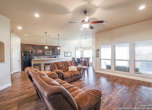 5th image of 1645 Sun Creek Way