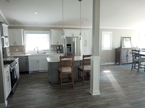 3rd image of 51310 N Shore Dr