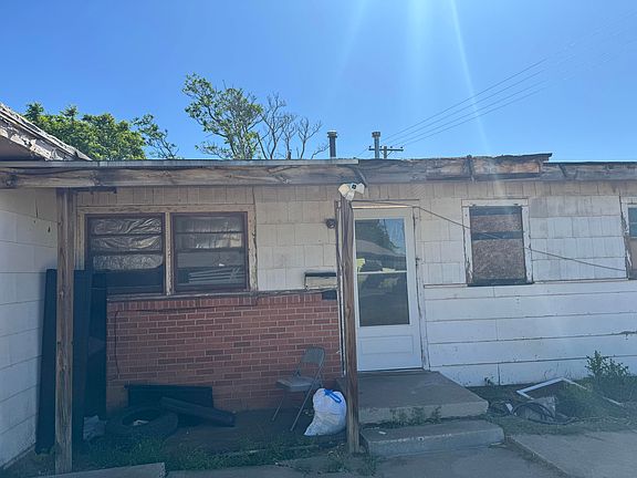 4th image of 6127 Avenue Q