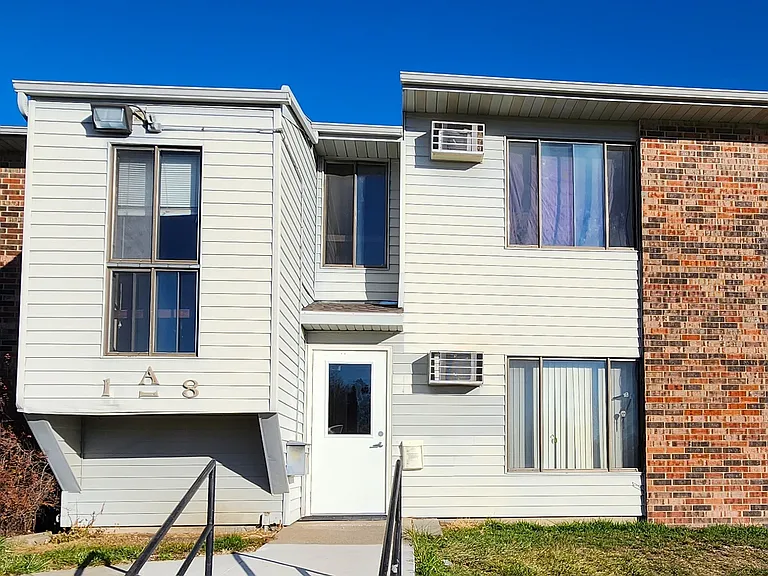 420 S Gustin St — Photo 13