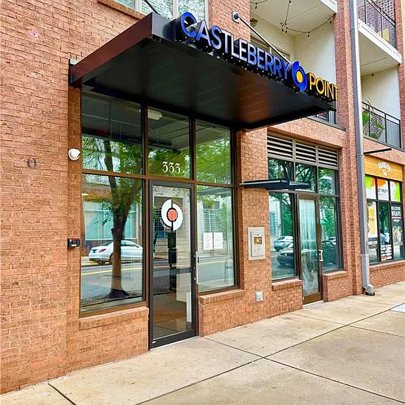 333 Nelson St SW #405 — Photo 1