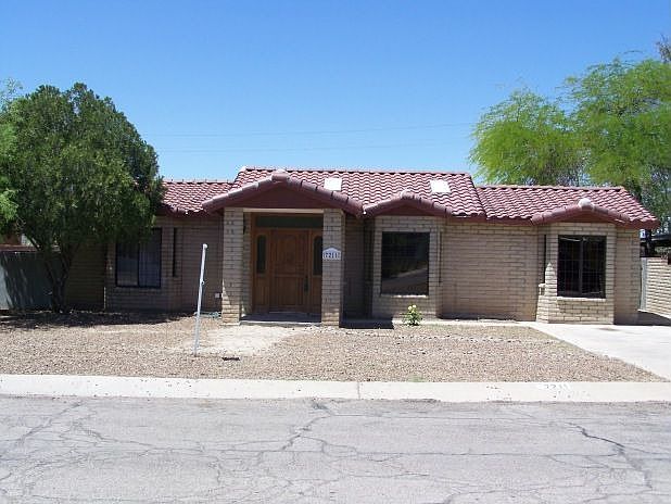 1st image of 7211 N Camino De La Cruz